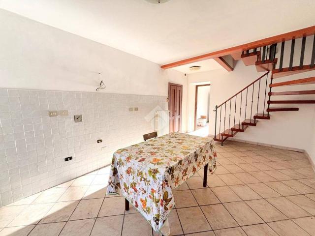 Villa Indipendente in vendita a Montemurlo, Toscana