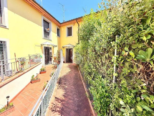 Villa Indipendente in vendita a Montemurlo, Toscana
