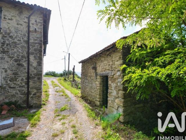 Villa Indipendente in vendita a Carretto, Cairo Montenotte