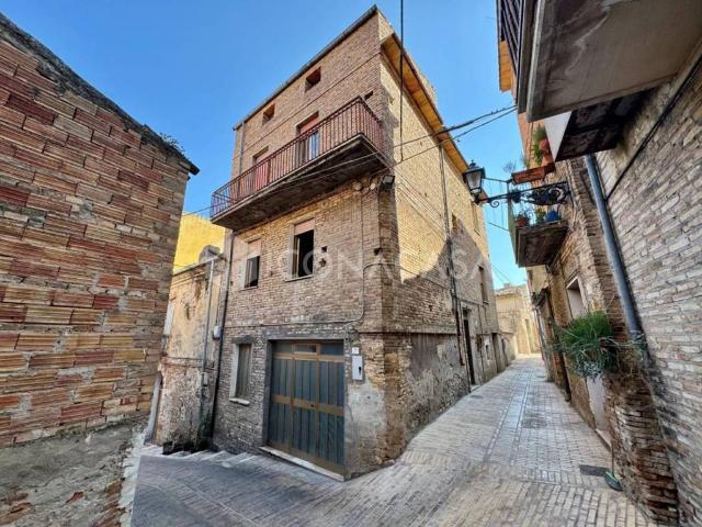 Villa Indipendente in vendita a Monteodorisio, Abruzzo