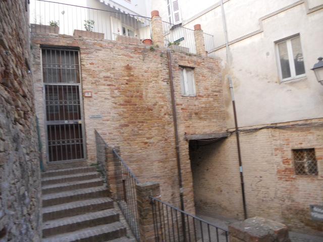 Villa Indipendente in vendita a Bora Ragnola, Marche