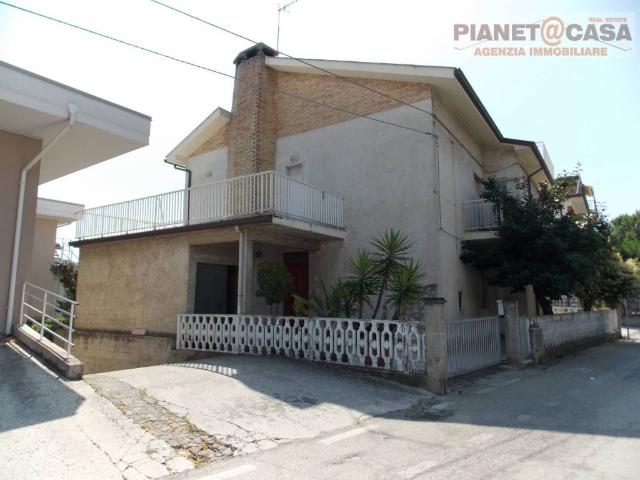 Villa Indipendente in vendita a Marche, Ascoli Piceno