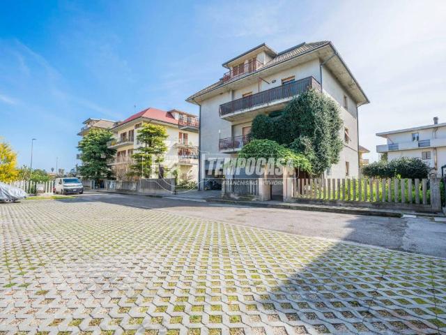Villa Indipendente in vendita a Molino, Marche