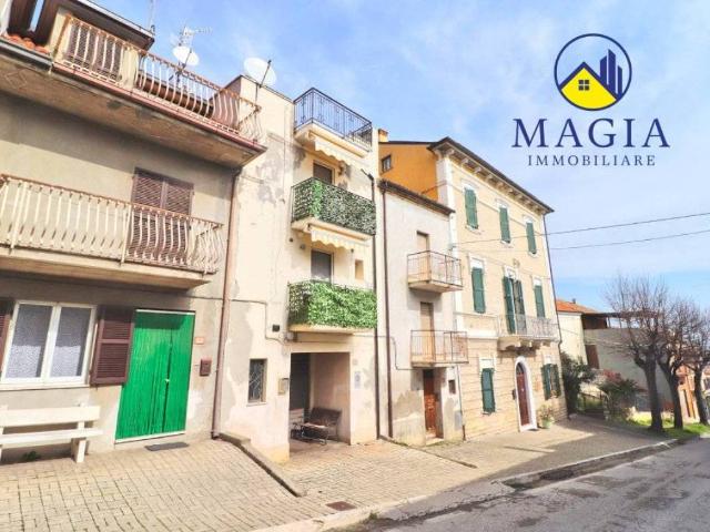 Villa Indipendente in vendita a Bora Ragnola, Marche