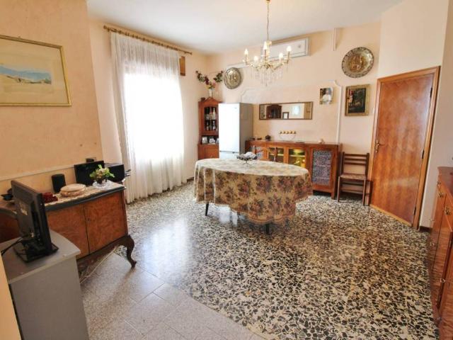 Villa Indipendente in vendita a Marche, Ascoli Piceno