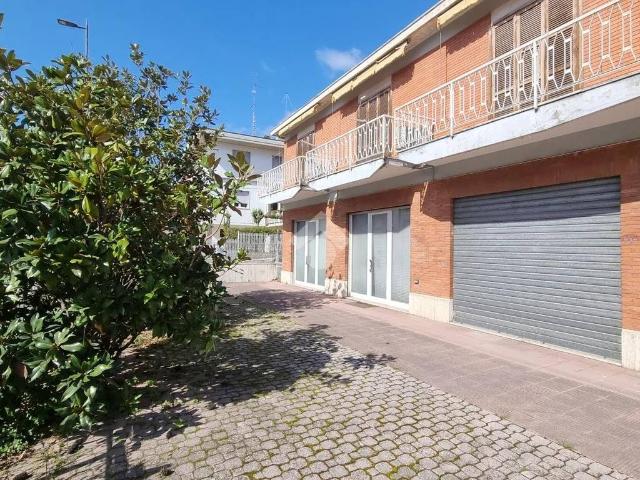 Villa Indipendente in vendita a Marche, Ascoli Piceno