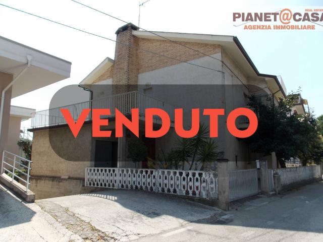 Villa Indipendente in vendita a Marche, Ascoli Piceno