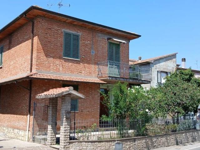 Villa Indipendente in vendita a Abbadia Di Montepulciano, Toscana
