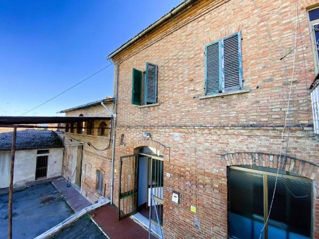 Villa Indipendente in vendita a Acquaviva, Abbadia Di Montepulciano