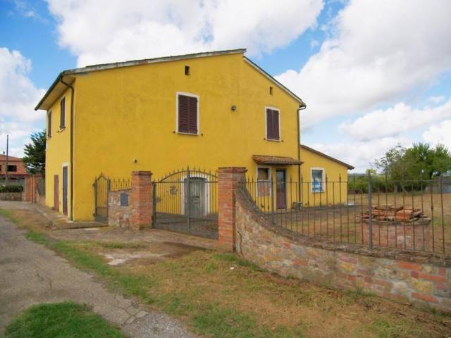 Villa Indipendente in vendita a Abbadia di Montepulciano, Abbadia Di Montepulciano