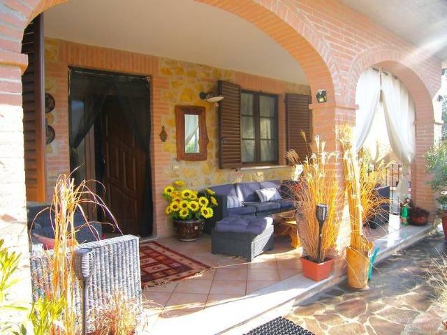 Villa Indipendente in vendita a Abbadia di Montepulciano, Montepulciano
