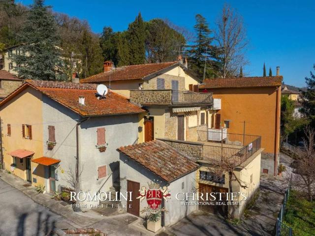 Villa Indipendente in vendita a Monterchi, Toscana