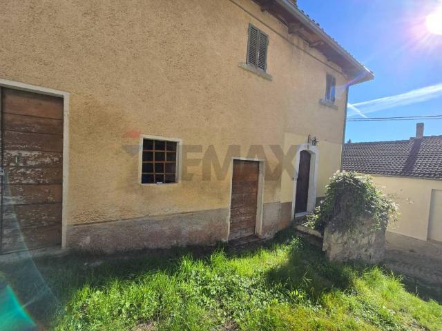 Villa Indipendente in vendita a Montereale, Abruzzo