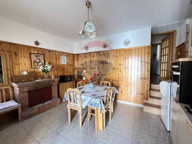 Villa Indipendente in vendita a Montereale, Abruzzo