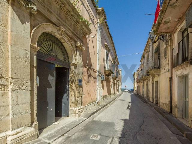 Villa Indipendente in vendita a Monterosso Almo, Sicilia