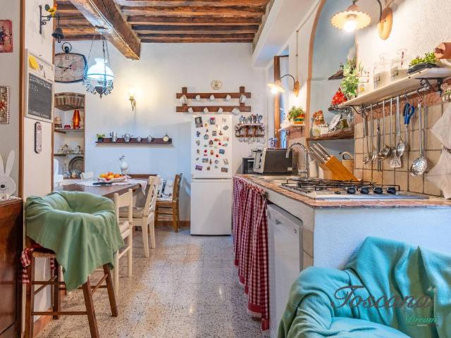 Villa Indipendente in vendita a Monterotondo Marittimo, Toscana