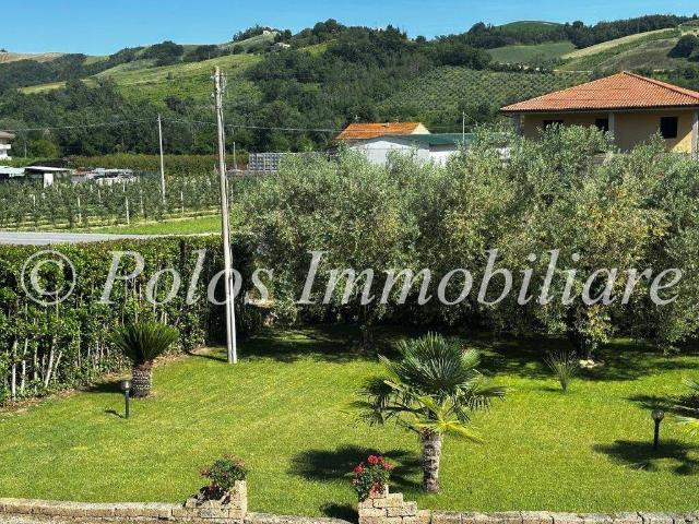 Villa Indipendente in vendita a Marche, Fermo