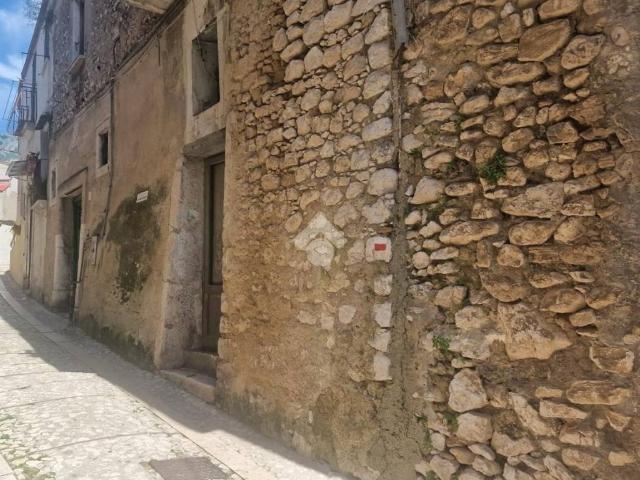 Villa Indipendente in vendita a Montesarchio, Campania
