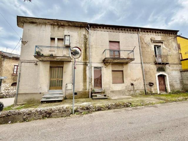 Villa Indipendente in vendita a Montesarchio, Campania