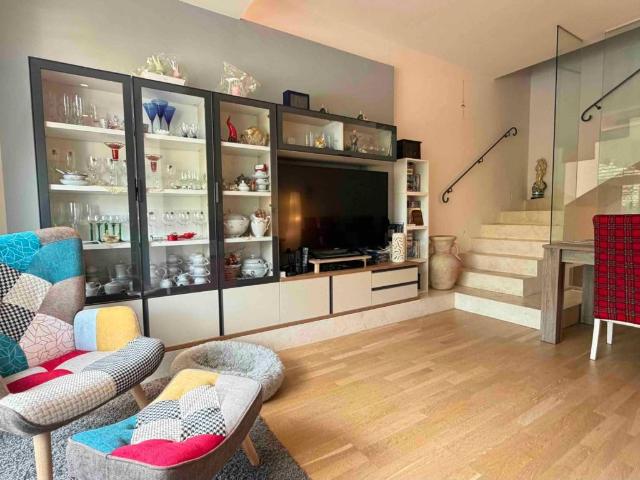 Villa Indipendente in vendita a Poggio Gagliardo, Montescudaio