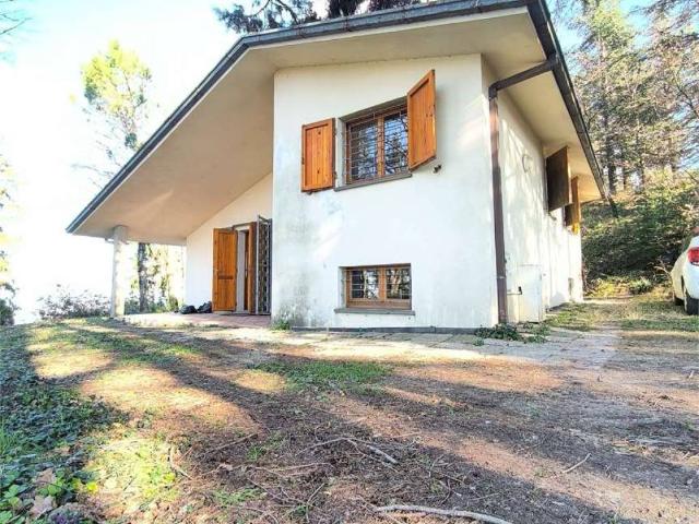 Villa Indipendente in vendita a Montescudo-Monte Colombo, Montescudo