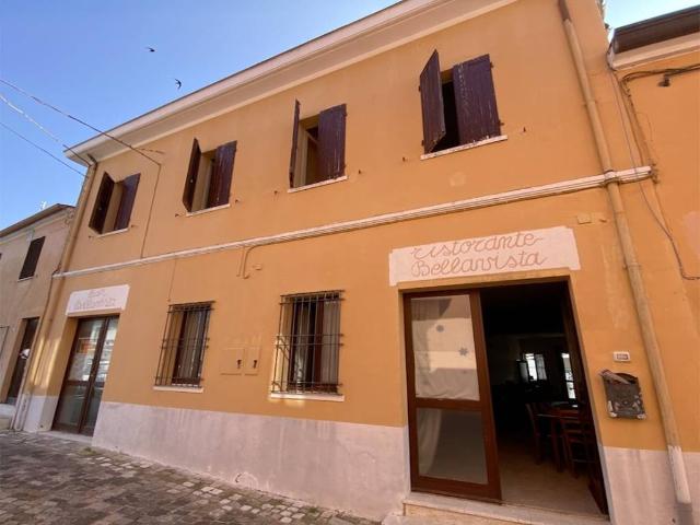 Villa Indipendente in vendita a Montescudo-Monte Colombo, Montescudo