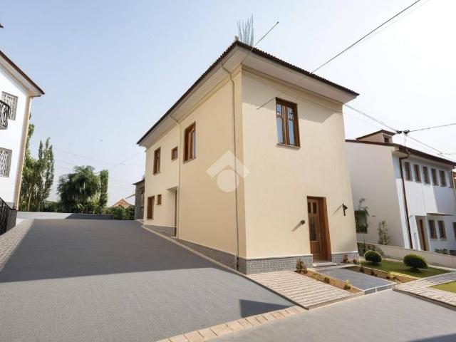 Villa Indipendente in vendita a Montescudo-Monte Colombo, Monte Colombo