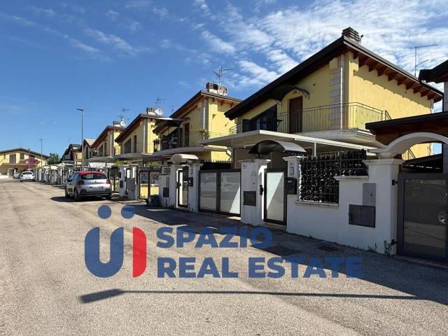 Villa Indipendente in vendita a Valle Cupa, Montesilvano