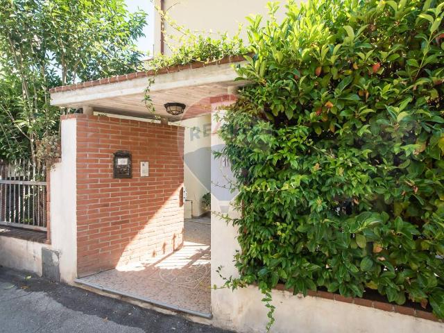 Villa Indipendente in vendita a Villa Canonico, Montesilvano