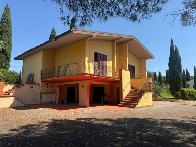 Villa Indipendente in vendita a Unione dei Comuni Circondario dell'Empolese Valdelsa, Montespertoli