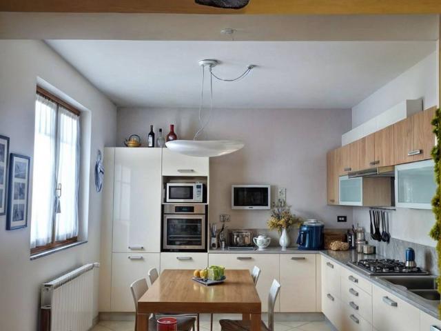 Villa Indipendente in vendita a Giglio, Montevarchi