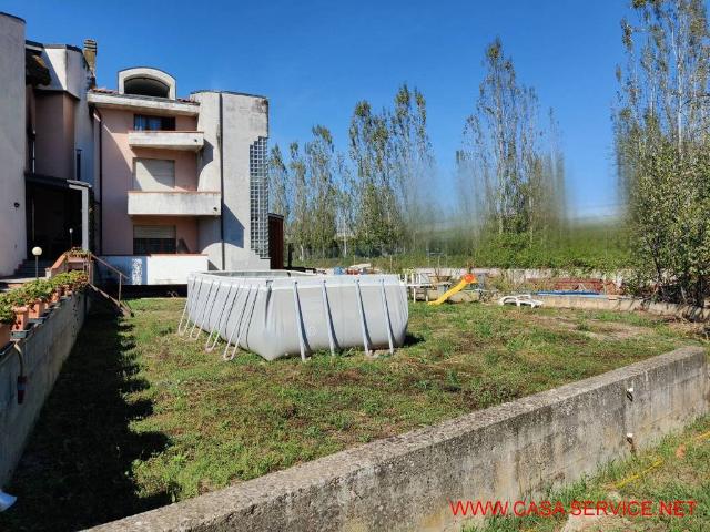 Villa Indipendente in vendita a Levanella, Montevarchi