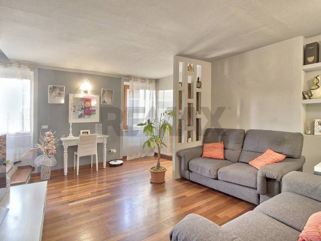 Villa Indipendente in vendita a Montevarchi, Toscana