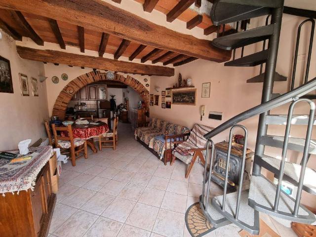 Villa Indipendente in vendita a Montevarchi, Toscana