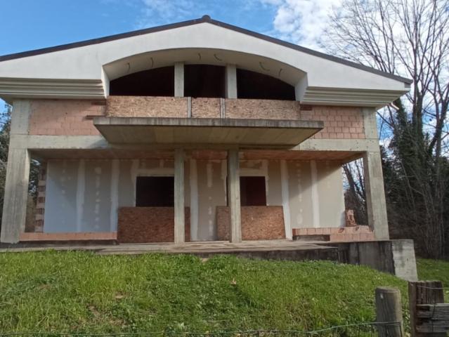 Villa Indipendente in vendita a Montevarchi, Toscana