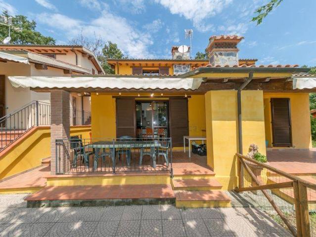 Villa Indipendente in vendita a Castelluccio, Monteverdi Marittimo