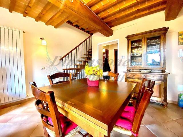 Villa Indipendente in vendita a Monteverdi Marittimo, Toscana