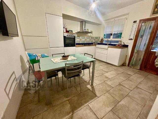 Villa Indipendente in vendita a Unione dei comuni Valle del Savio, Montiano