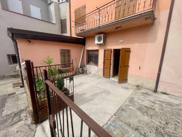 Villa Indipendente in vendita a Montichiari, Lombardia