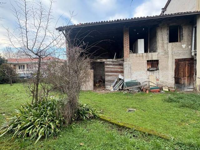 Villa Indipendente in vendita a Montichiari, Lombardia