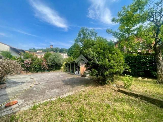 Villa Indipendente in vendita a Montichiari, Lombardia