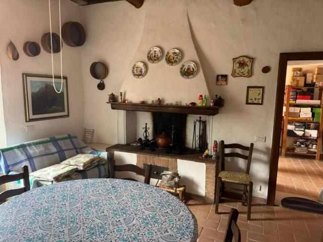Villa Indipendente in vendita a Monticiano, Toscana