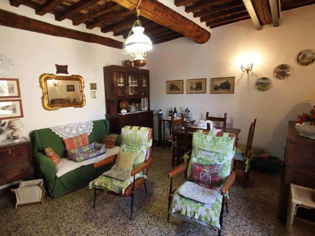 Villa Indipendente in vendita a Monticiano, Toscana