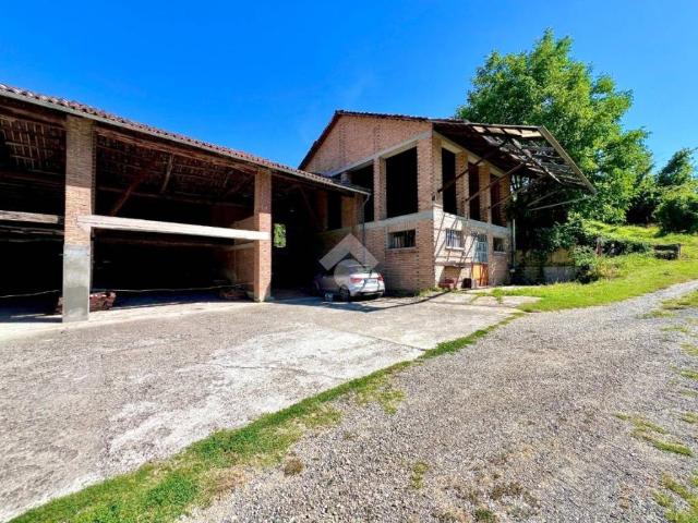 Villa Indipendente in vendita a Piemonte, Asti