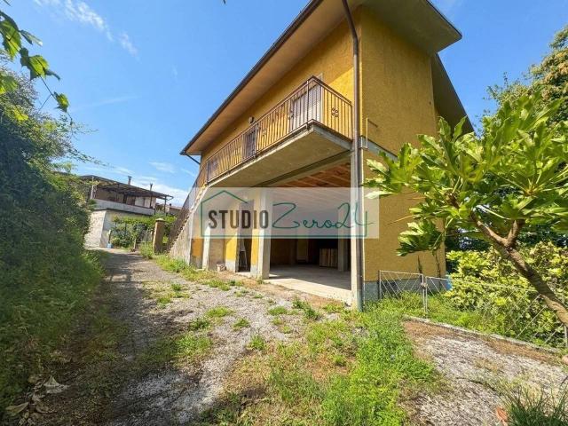 Villa Indipendente in vendita a Corsanico, Montignoso