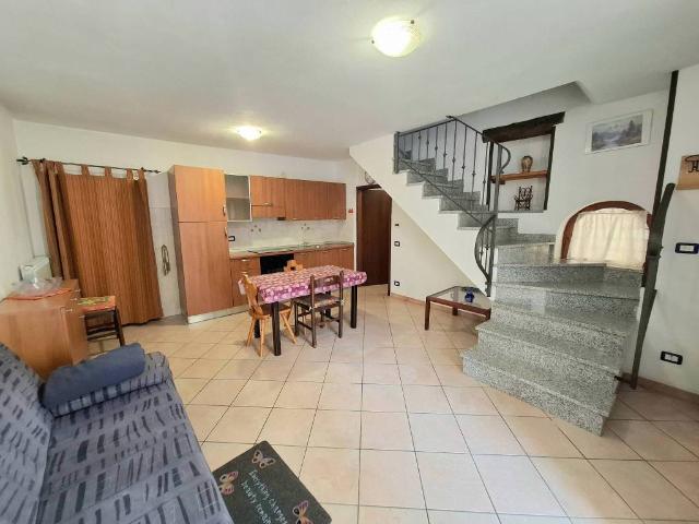 Villa Indipendente in vendita a Montjovet, Aosta