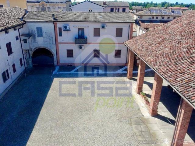 Villa Indipendente in vendita a Montodine, Lombardia