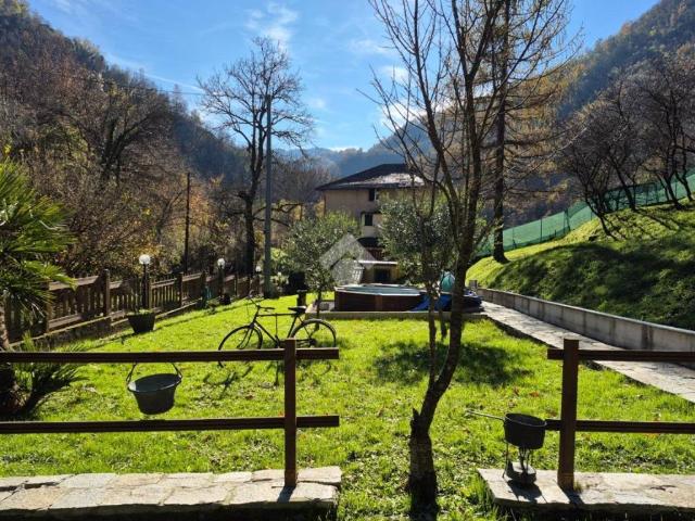 Villa Indipendente in vendita a Montoggio, Liguria