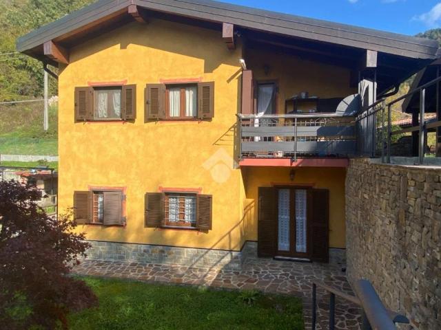 Villa Indipendente in vendita a Montoggio, Liguria