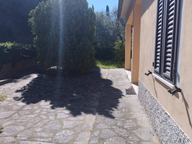 Villa Indipendente in vendita a Montopoli In Val D'arno, Toscana